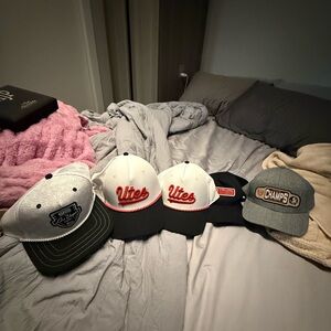 4 utah and 1 fsu hat